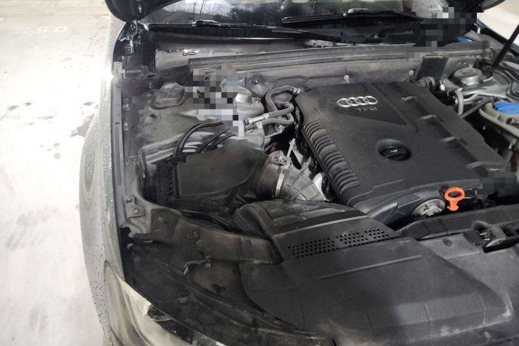 Used Audi A4L 2013 35 TFSI Automatic Comfort Model Engine Bay Right