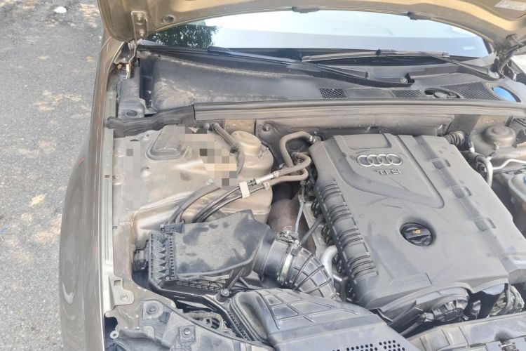 Used Audi A4L 2013 35 TFSI Automatic Comfort Model Engine Bay Right