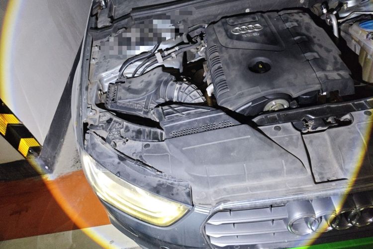 Used Audi A4L 2013 35 TFSI Automatic Comfort Model Engine Bay Right