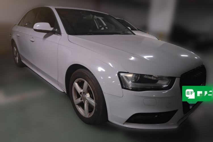 Used Audi A4L 2013 35 TFSI Automatic Standard Model Exterior 2