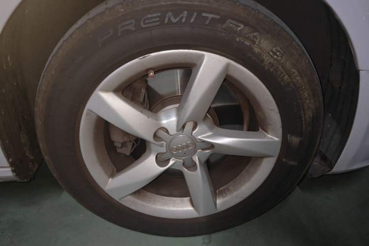 Used Audi A4L 2013 35 TFSI Automatic Standard Model Exterior 7