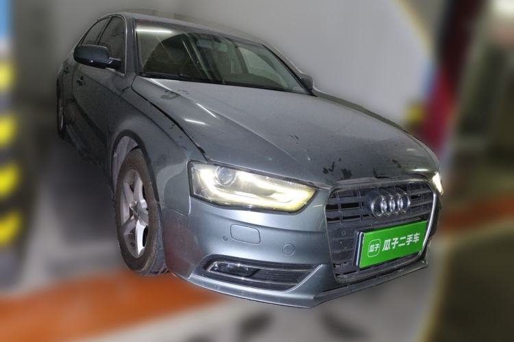 Used Audi A4L 2013 35 TFSI Automatic Comfort Model Front Right 45 Deg