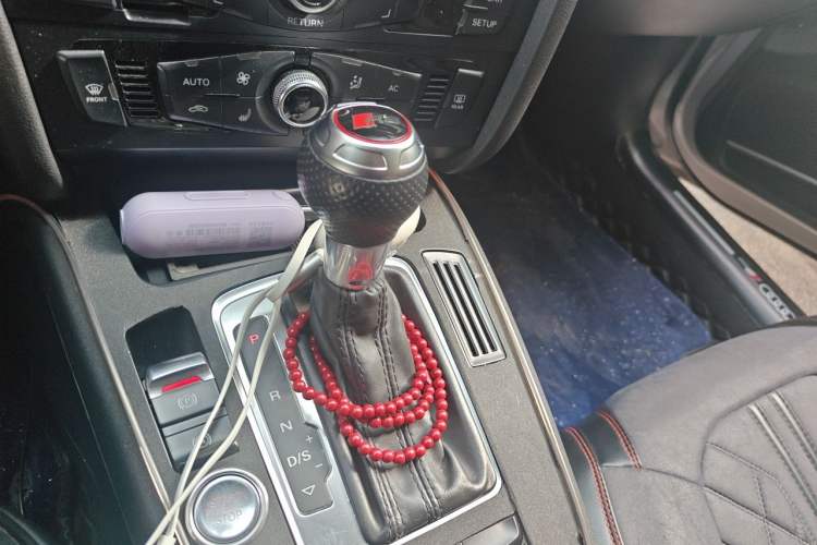 Used Audi A4L 2013 35 TFSI Automatic Standard Model Gear Lever