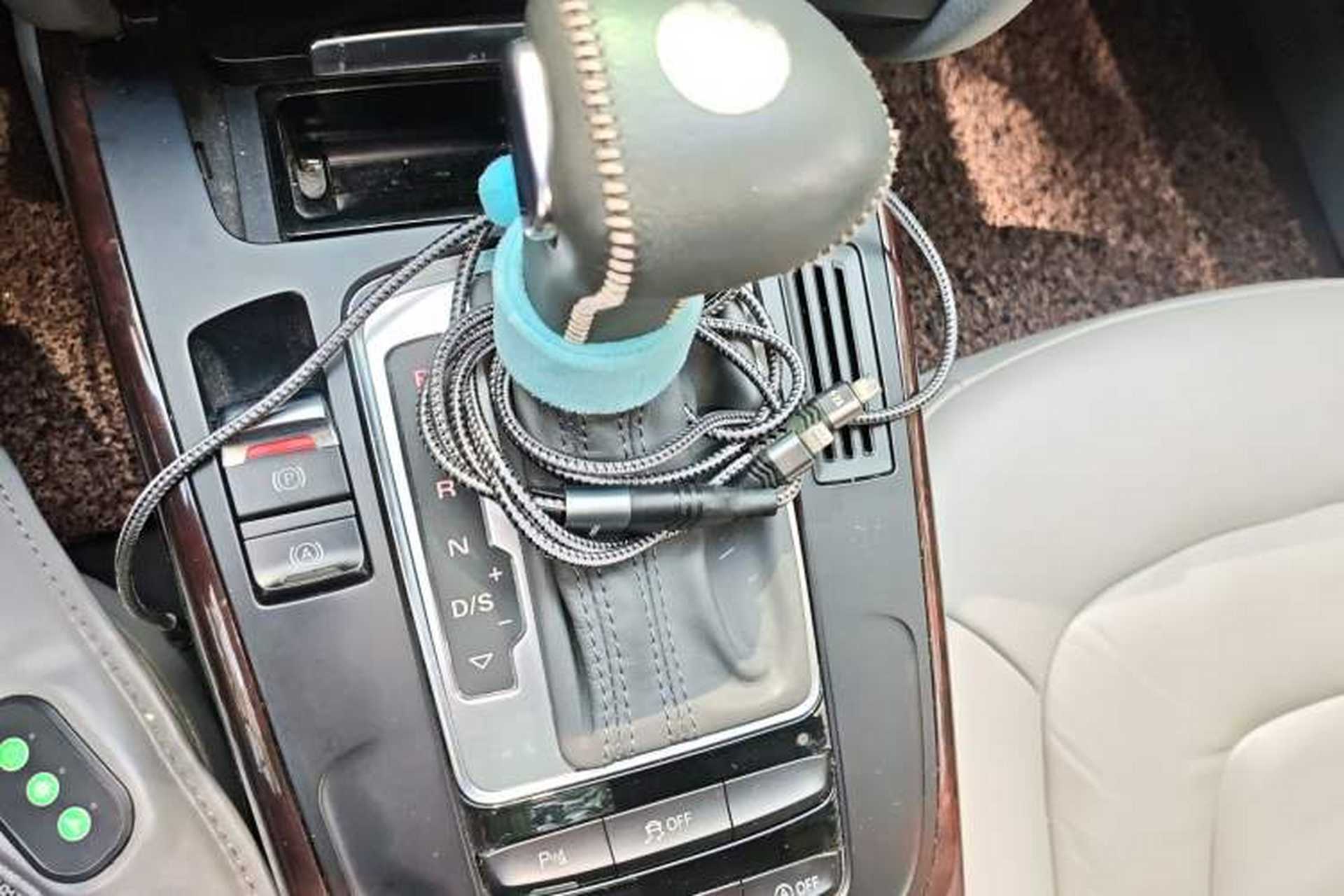 Used Audi A4L 2013 35 TFSI Automatic Comfort Model Gear Lever
