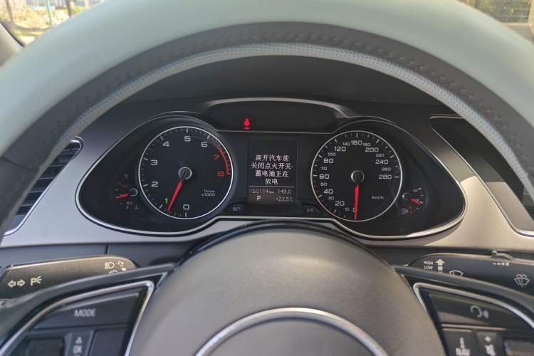 Used Audi A4L 2013 35 TFSI Automatic Comfort Model Instrument Cluster
