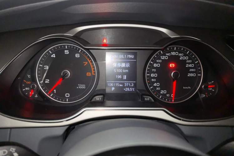 Used Audi A4L 2013 35 TFSI Automatic Standard Model Instrument Cluster