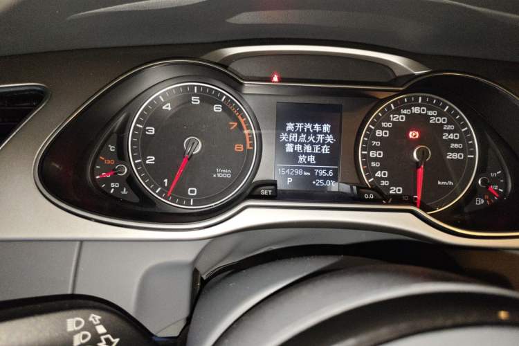 Used Audi A4L 2013 35 TFSI Automatic Comfort Model Instrument Cluster