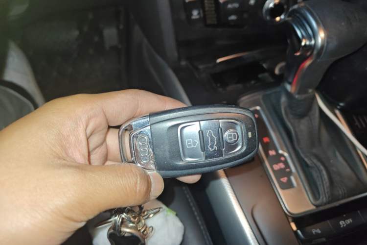Used Audi A4L 2013 35 TFSI Automatic Standard Model Interior 1