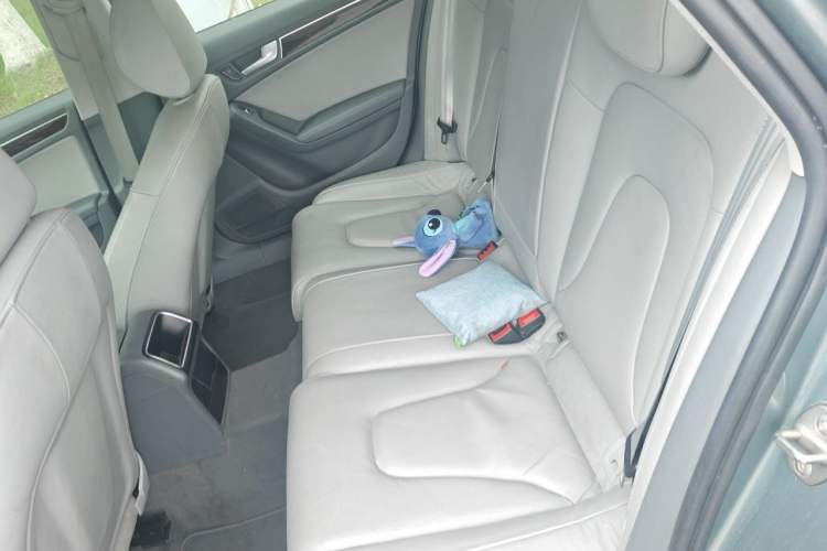 Used Audi A4L 2013 35 TFSI Automatic Comfort Model Left Rear Seat