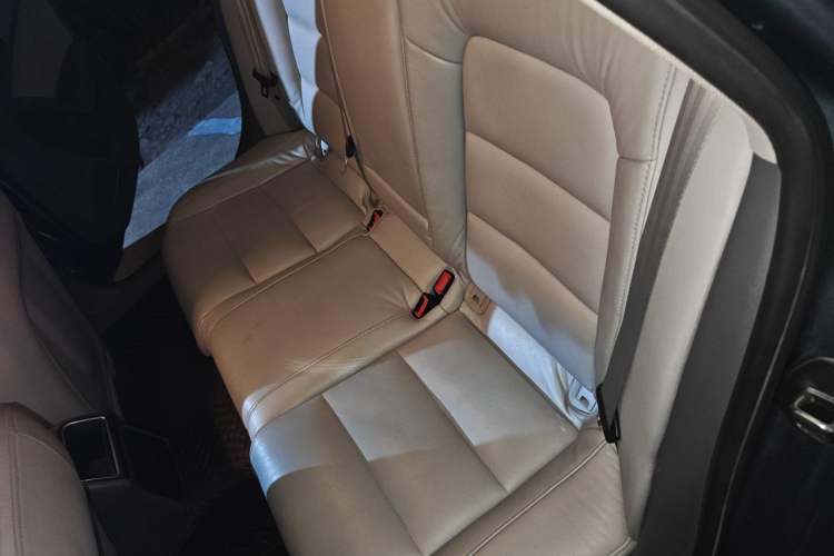 Used Audi A4L 2013 35 TFSI Automatic Standard Model Left Rear Seat