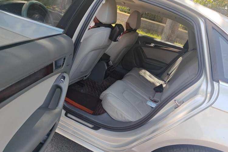 Used Audi A4L 2013 35 TFSI Automatic Comfort Model Left Rear Seat