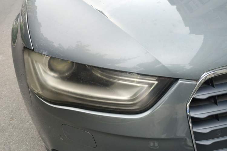Used Audi A4L 2013 35 TFSI Automatic Standard Model Right Front Headlight