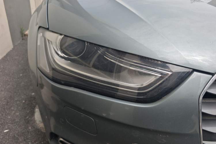 Used Audi A4L 2013 35 TFSI Automatic Technology Edition Right Front Headlight