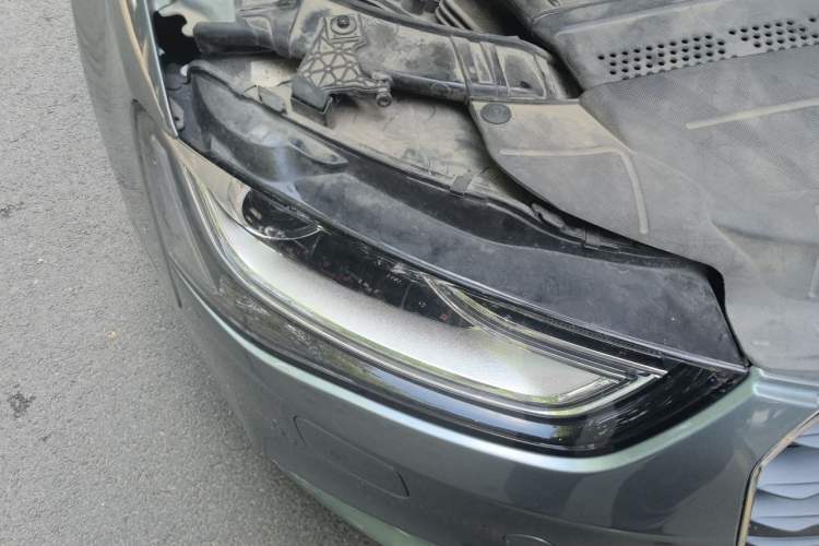 Used Audi A4L 2013 35 TFSI Automatic Standard Model Right Front Headlight