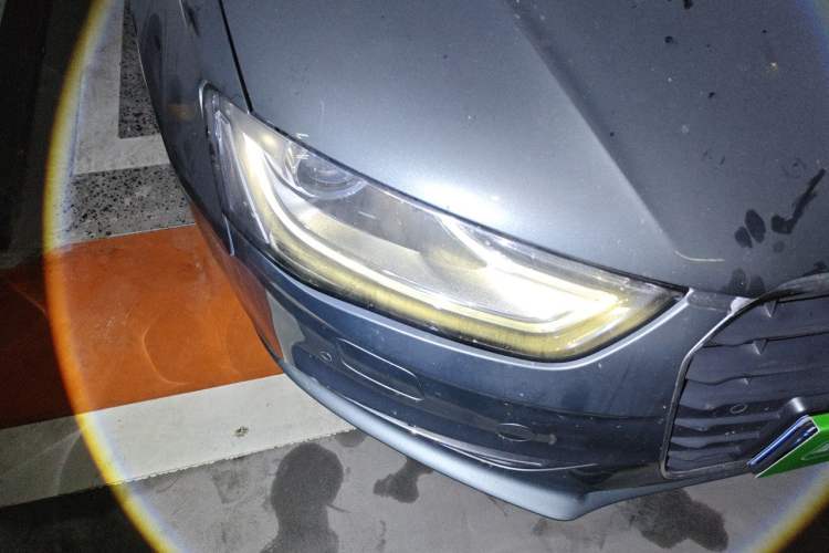 Used Audi A4L 2013 35 TFSI Automatic Comfort Model Right Front Headlight