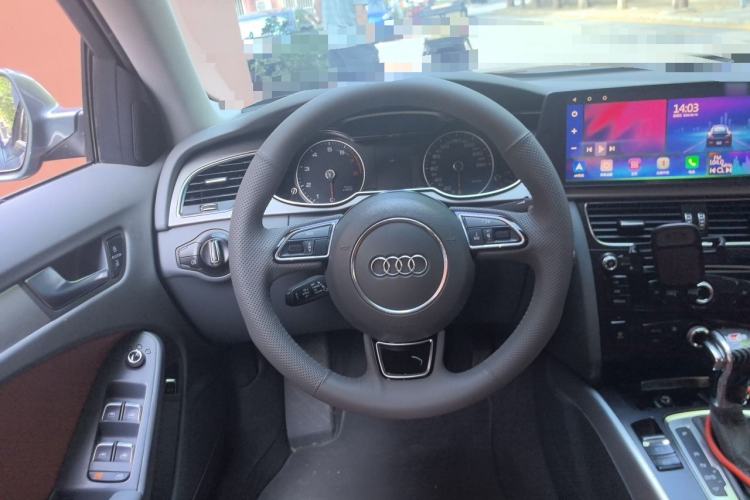 Used Audi A4L 2013 35 TFSI Automatic Standard Model Steering Wheel