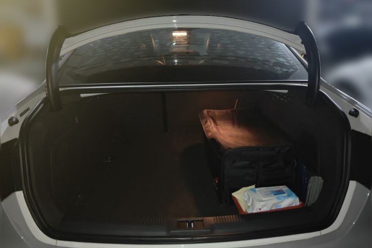 Used Audi A4L 2013 35 TFSI Automatic Standard Model Trunk
