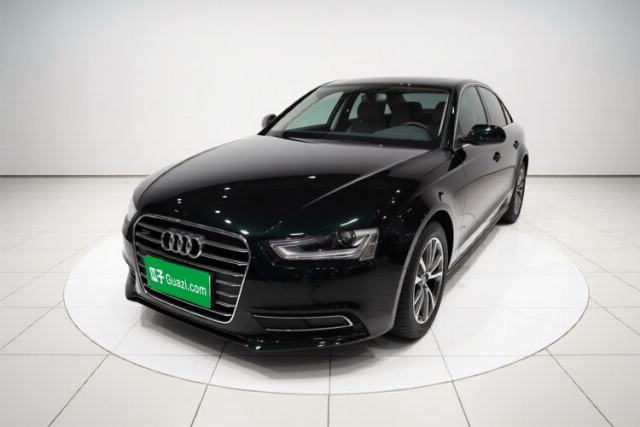Audi A4L 2013 35 TFSI Automatic Standard Model مستعملة