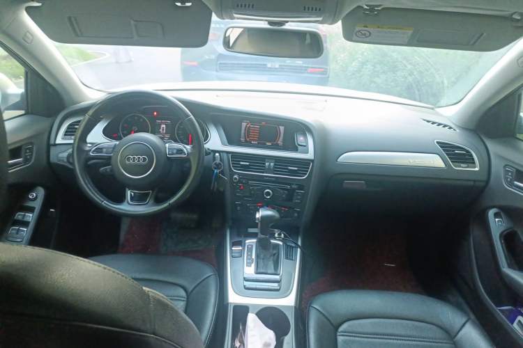 Used Audi A4L 2013 40 TFSI quattro Individual Sport Edition Center Console