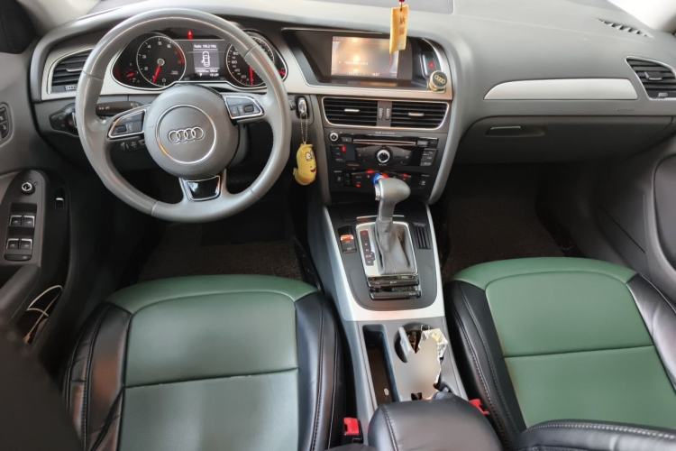 Used Audi A4L 2013 35 TFSI Automatic Standard Model Center Console