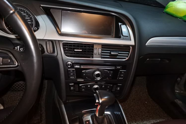 Used Audi A4L 2013 40 TFSI quattro Individual Sport Edition Center Console