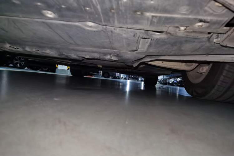 Used Audi A4L 2013 40 TFSI quattro Individual Sport Edition Chassis Front Left
