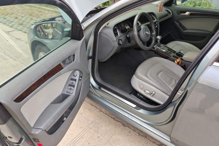 Used Audi A4L 2013 35 TFSI Automatic Comfort Model Driver Seat