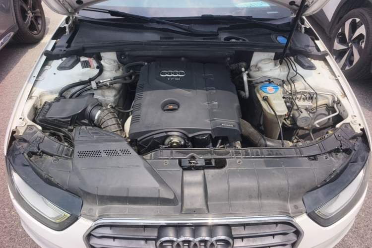 Used Audi A4L 2013 35 TFSI Automatic Comfort Model Engine Bay