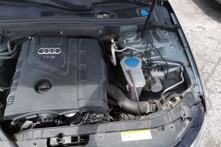 Used Audi A4L 2013 35 TFSI Automatic Comfort Model Engine Bay Left