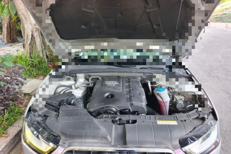 Used Audi A4L 2013 35 TFSI Automatic Standard Model Engine Bay