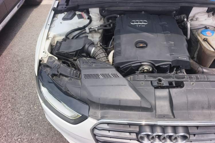 Used Audi A4L 2013 35 TFSI Automatic Comfort Model Engine Bay Right