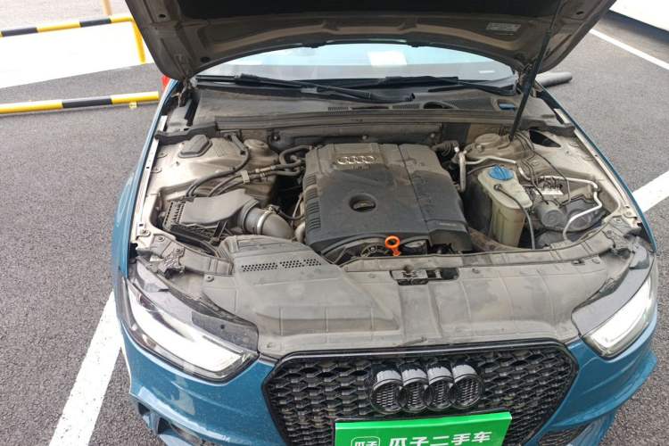 Used Audi A4L 2013 35 TFSI Automatic Standard Model Engine Bay Right