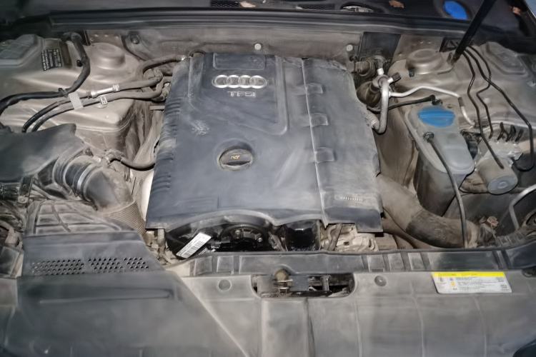 Used Audi A4L 2013 40 TFSI quattro Individual Sport Edition Engine Bay