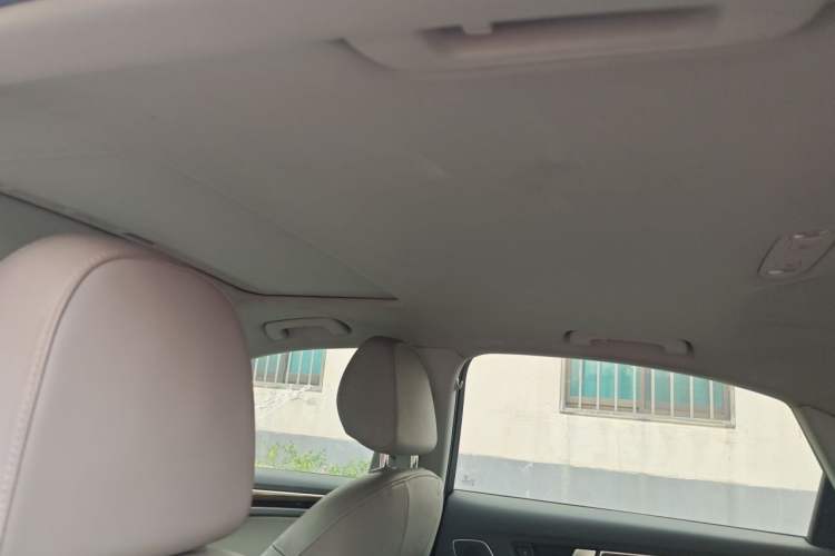 Used Audi A4L 2013 35 TFSI Automatic Comfort Model Headliner