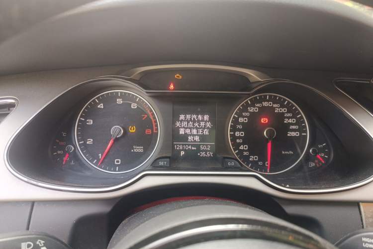 Used Audi A4L 2013 35 TFSI Automatic Standard Model Instrument Cluster
