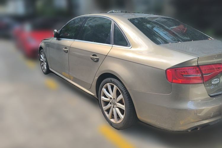 Used Audi A4L 2013 35 TFSI Automatic Standard Model Trunk