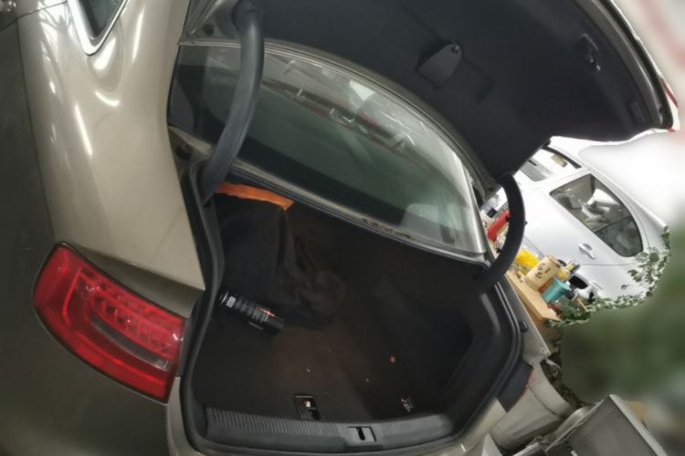 Used Audi A4L 2013 35 TFSI Automatic Standard Model Trunk