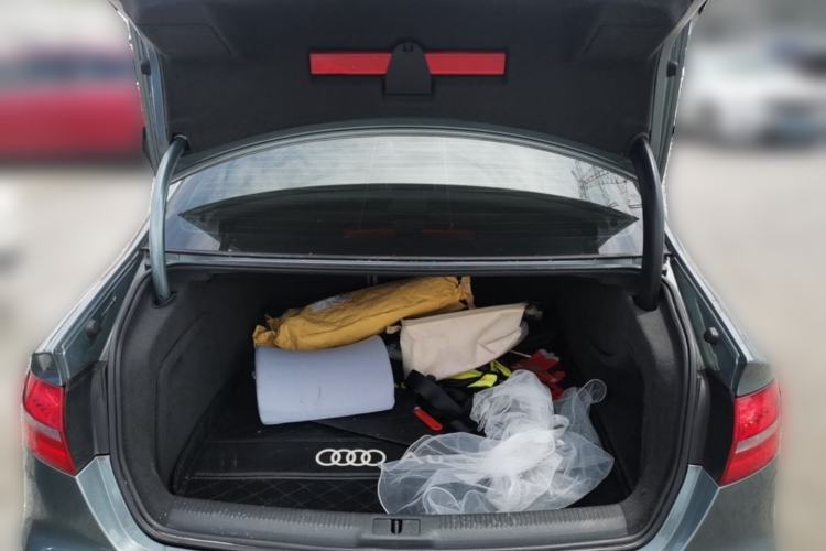 Used Audi A4L 2013 35 TFSI Automatic Comfort Model Trunk