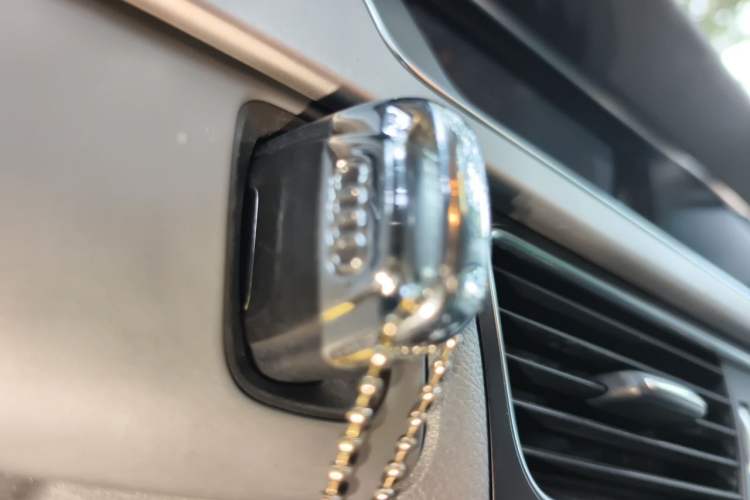 Used Audi A4L 2013 35 TFSI Automatic Standard Model Vehicle Key