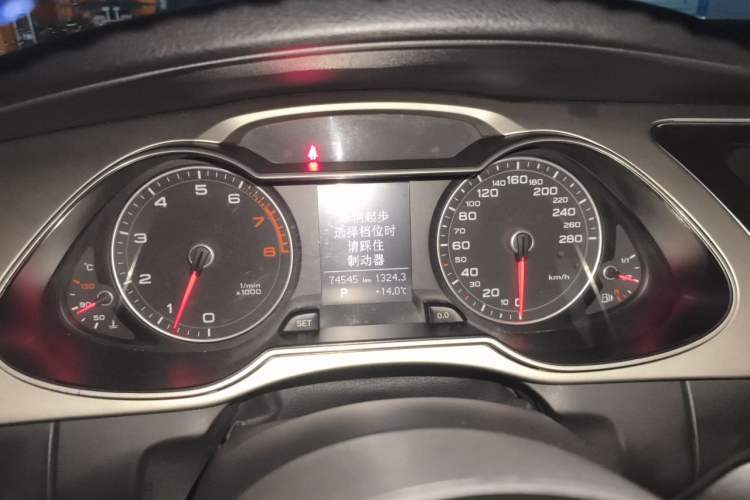 Used Audi A4L 2013 35 TFSI Automatic Standard Model Instrument Cluster
