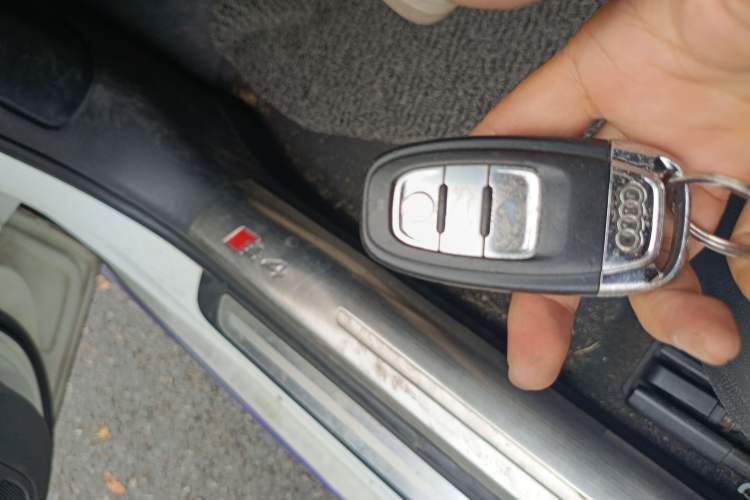 Used Audi A4L 2013 35 TFSI Automatic Standard Model Interior 1