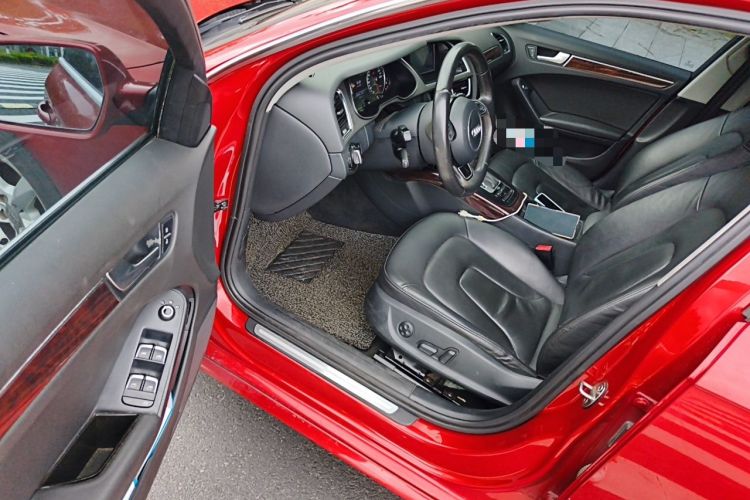 Used Audi A4L 2013 35 TFSI Automatic Standard Model Driver Seat