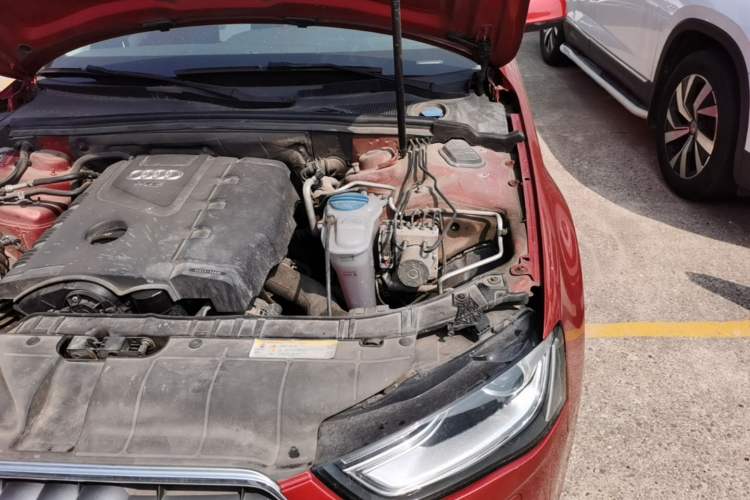 Used Audi A4L 2013 35 TFSI Automatic Standard Model Engine Bay Left