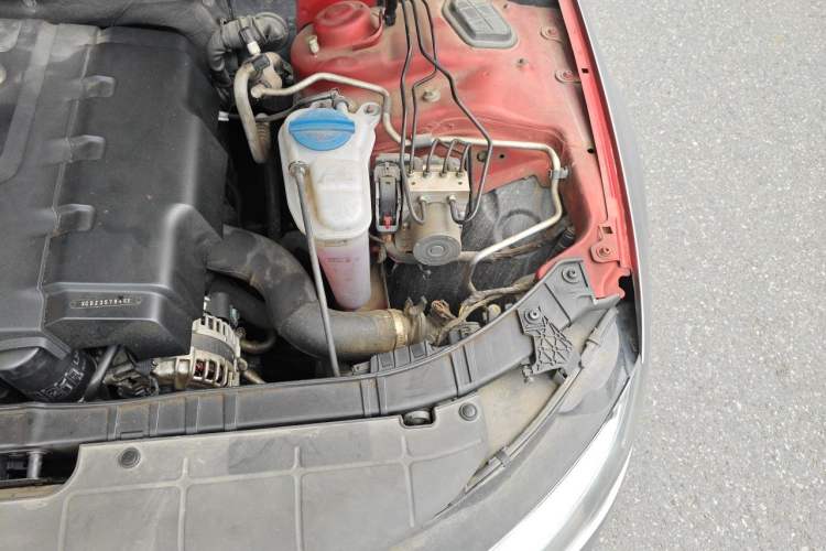 Used Audi A4L 2013 35 TFSI Automatic Standard Model Engine Bay Left