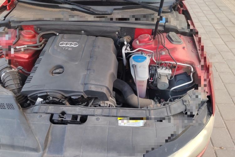Used Audi A4L 2013 35 TFSI Automatic Comfort Model Engine Bay Left