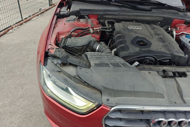 Used Audi A4L 2013 35 TFSI Automatic Standard Model Engine Bay Right