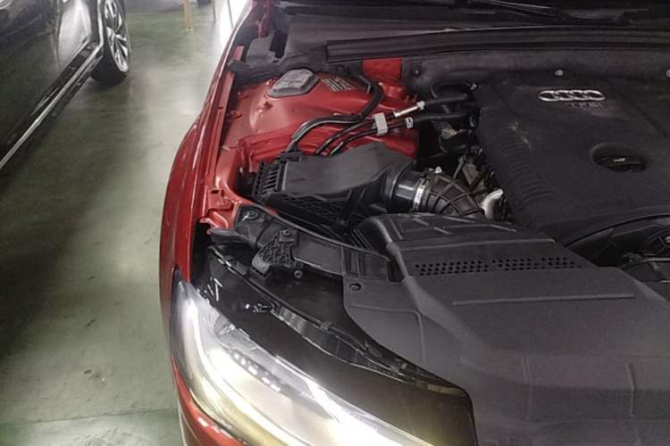 Used Audi A4L 2013 35 TFSI Automatic Comfort Model Engine Bay Right