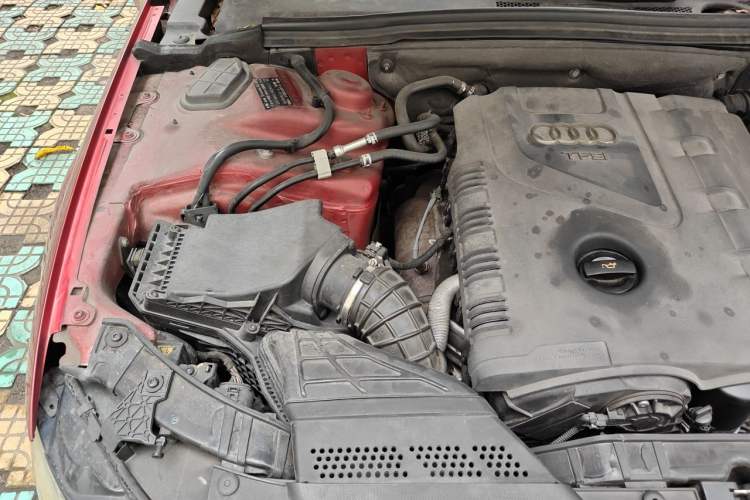 Used Audi A4L 2013 35 TFSI Automatic Standard Model Engine Bay Right