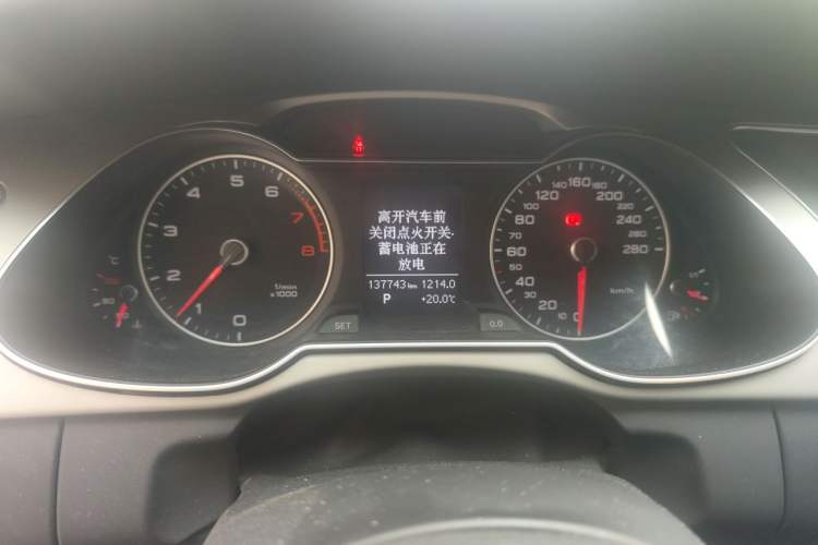 Used Audi A4L 2013 35 TFSI Automatic Comfort Model Instrument Cluster
