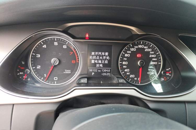 Used Audi A4L 2013 35 TFSI Automatic Standard Model Instrument Cluster
